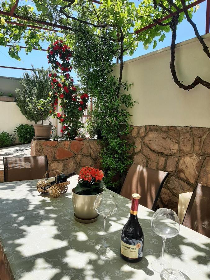 Guest House Ugljevarevic Budva Dış mekan fotoğraf