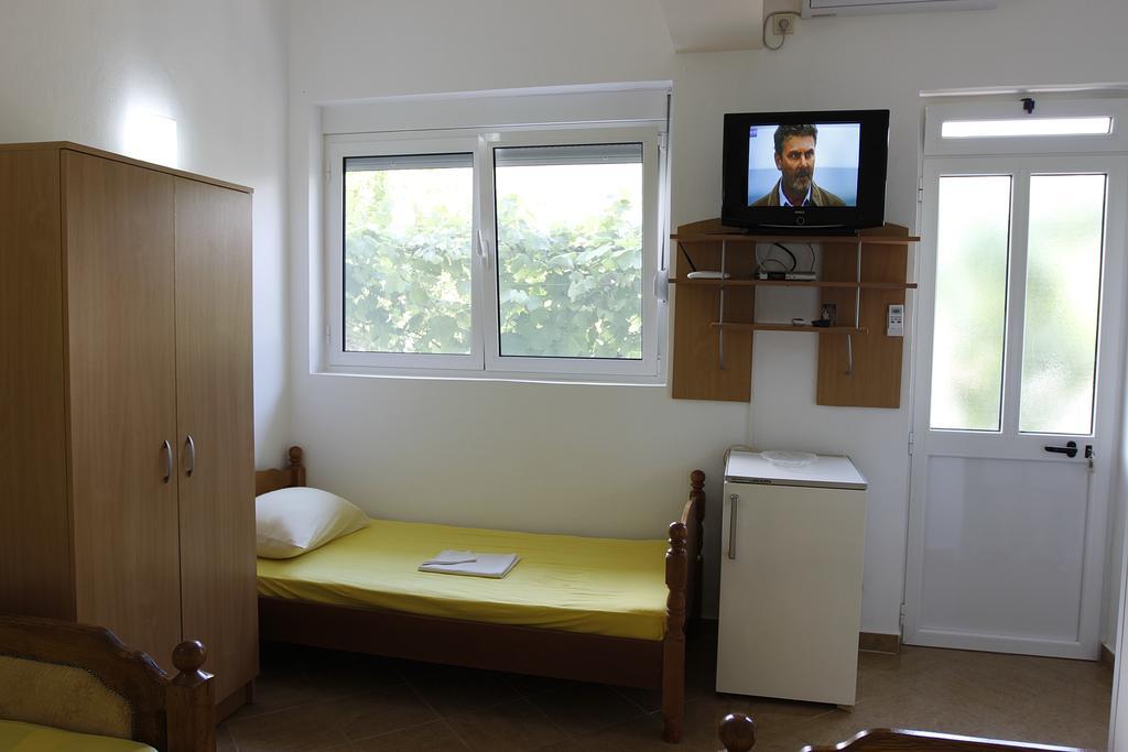 Guest House Ugljevarevic Budva Dış mekan fotoğraf