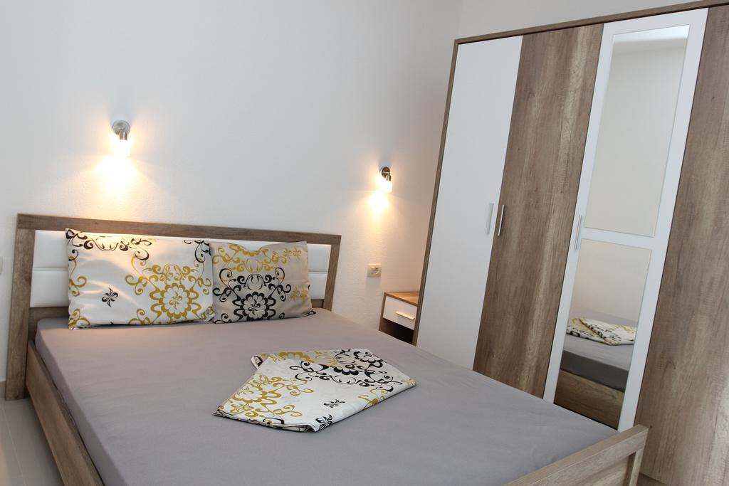 Guest House Ugljevarevic Budva Dış mekan fotoğraf